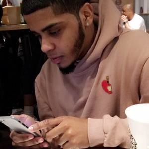 Meet your Posher, Romi